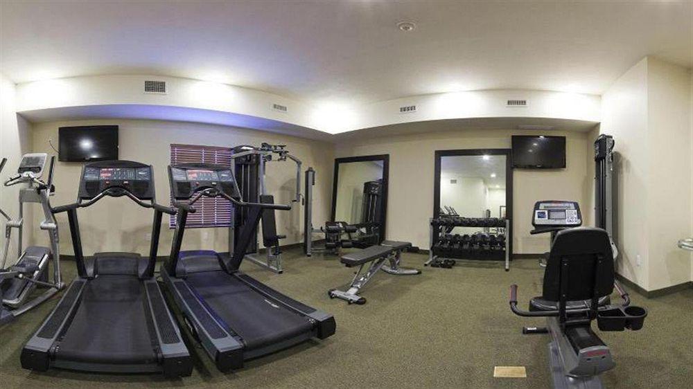 Holiday Inn Express & Suites North Topeka Kültér fotó