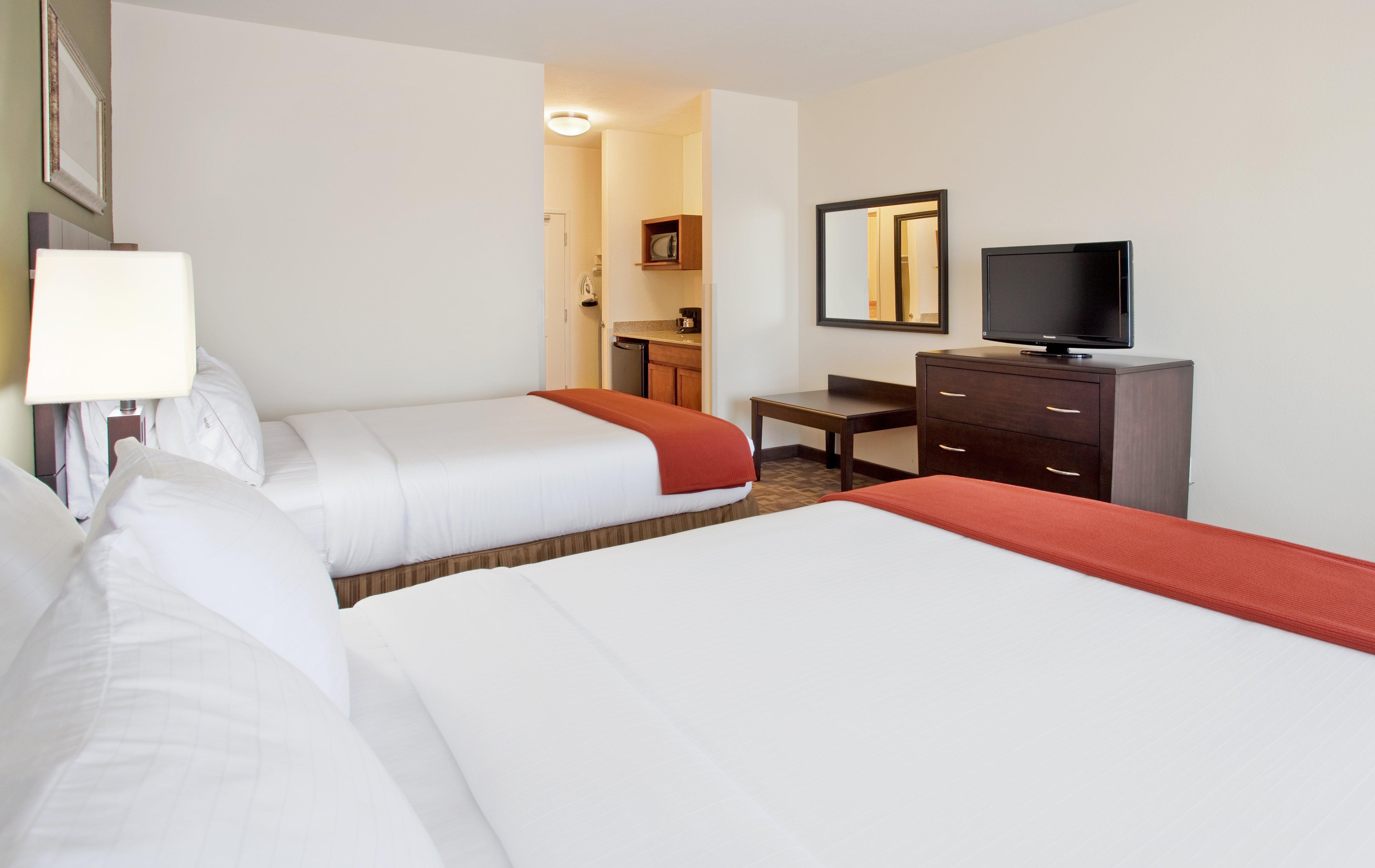 Holiday Inn Express & Suites North Topeka Kültér fotó
